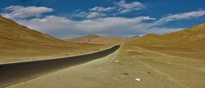 Magnetic Hill: Car Slipping Uphill in Leh